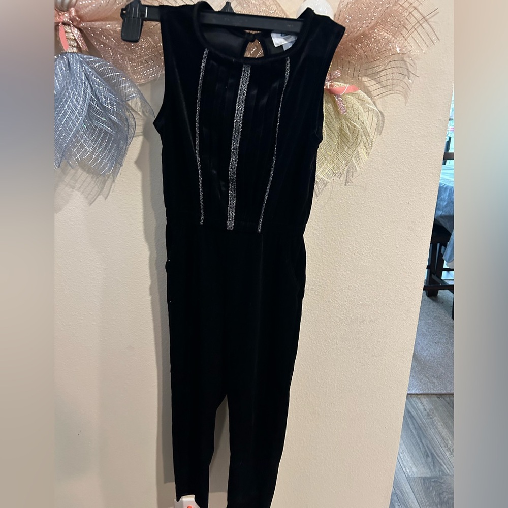 Girls small sleeveless velvet romper